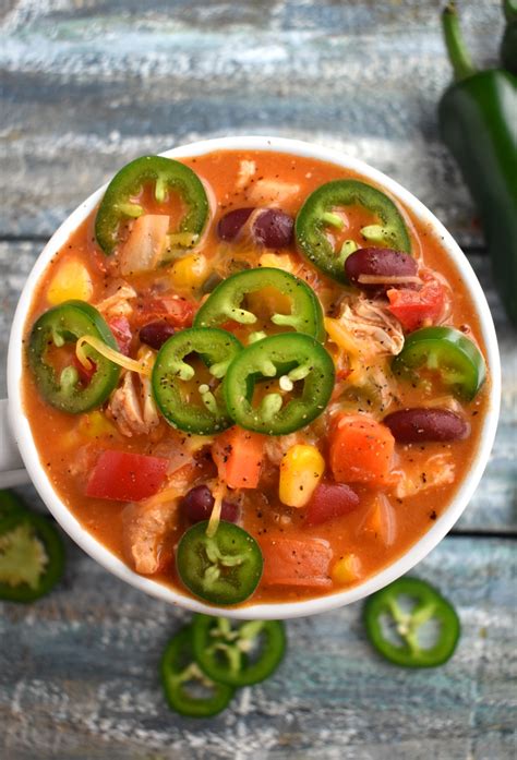 Slow cooker jalapeno popper chicken turns your favorite appetizer into a delicious low carb dinner. Jalapeño Popper Chicken Chili | The Nutritionist Reviews