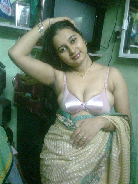 Saree Blouse Removing Mallu Aunty Images Desi Nude Pics XXXPicz
