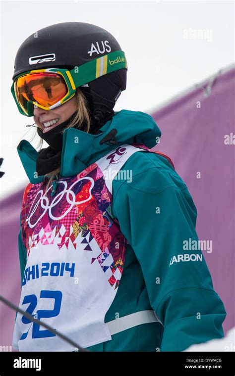 Anna Segal Aus Competing In The Ladies Ski Slopestyle At The Olympic