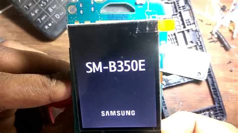 Removal display & touchscreen samsung galaxy. Samsung B350E lcd light jumper 100% working - YouTube