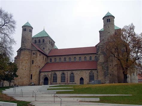 Romanik | Kunst und Kultur | Bau- und Kunststile | Goruma