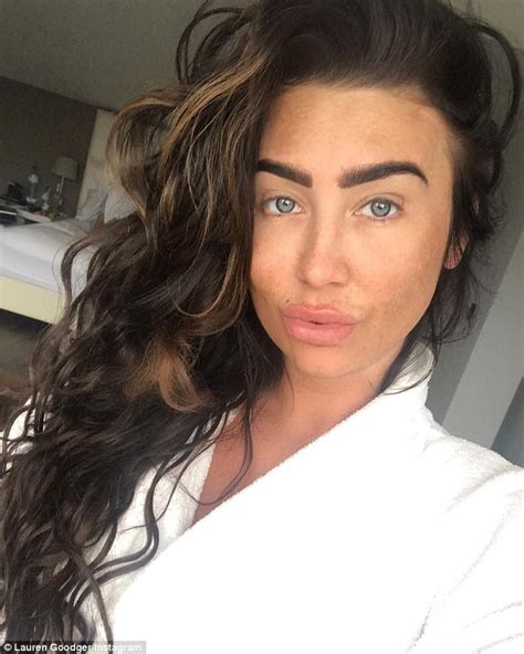 Lauren Goodger Goes Make Up Free For A Candid Selfie Daily Mail Online
