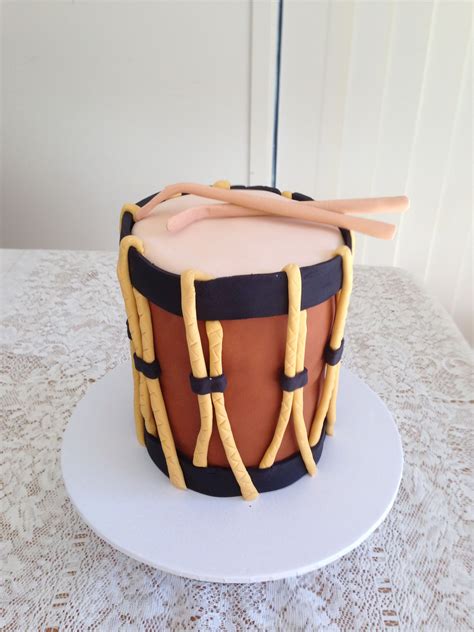 Drum Cake This Is A Traditional South Indian Drum Called The Chenda