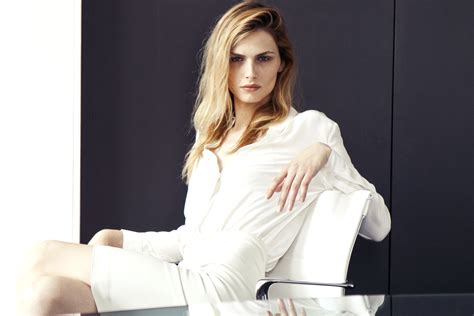 Transgender Andrea Pejic Signs Up With Famous New York Modeling Agency