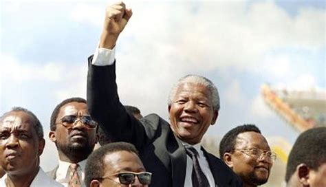 Tiene muchas palabras cruzadas divididas en mundos y grupos diferentes. 25 años del fin del apartheid en Sudáfrica: Cómo fue el ...