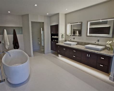 Km5822 san francisco fog is a paint color from the essential color set. Kelly Moore San Francisco Fog Home Design Ideas ...
