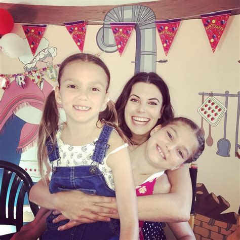 Meghan Ory Abby Obrien And Her On Screen Daughters Last Day Of