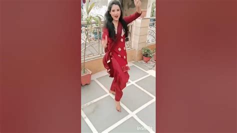 Goli Chal Javegi Khichma Suit Pehan Kar Chali Sapna Chaudhary Dance Song Youtube
