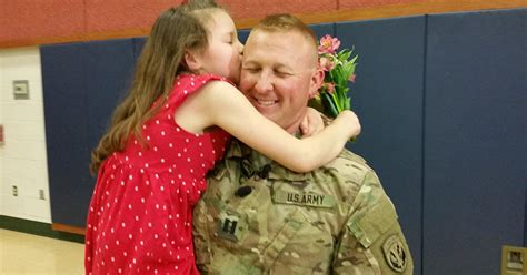 daddy military dad surprises daughter during school assembly cbs pittsburgh