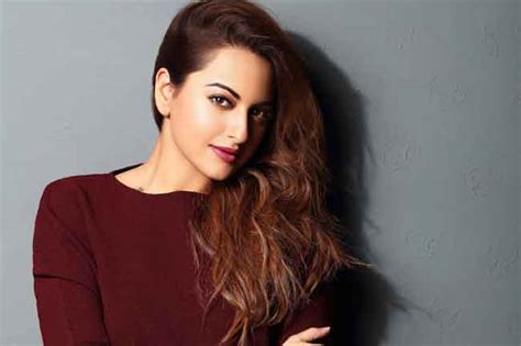 Aslisonaarrested On Twitter Leaves Sonakshi Sinha Fans Confused With Video
