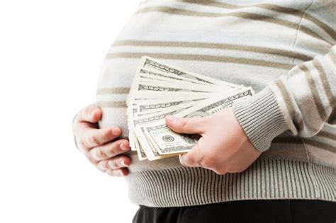 could money help pregnant women quit smoking