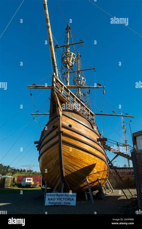 Ferdinand Magellan Ship Hi Res Stock Photography And Images Alamy