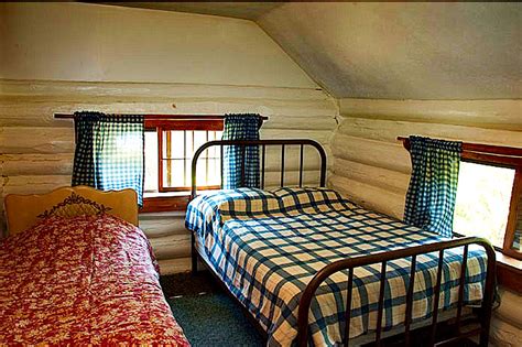 The breathtaking stretch of coast in michigan's upper after a fun day out in this unmatched winter wonderland, these cozy log cabin rentals will be the perfect excuse to relax and recharge batteries. Log Cabin Rental near Pictured Rocks National Lakeshore ...
