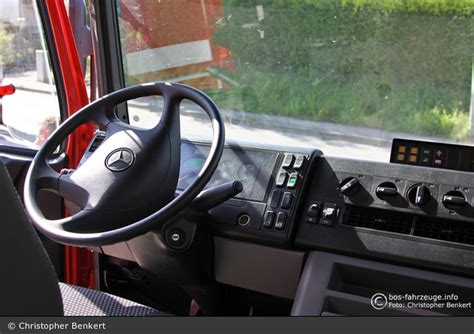 Model tsf/w 510 mit 500 l wassertank. Einsatzfahrzeug: Mercedes-Benz Vario 818 DA - Rosenbauer ...