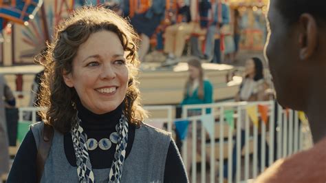 ‘empire of light review olivia colman stars in ode to cinema kqed