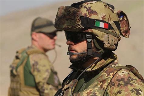 Militari Italiani Restano In Niger E Tunisia La Difesa Smentisce La Stampa