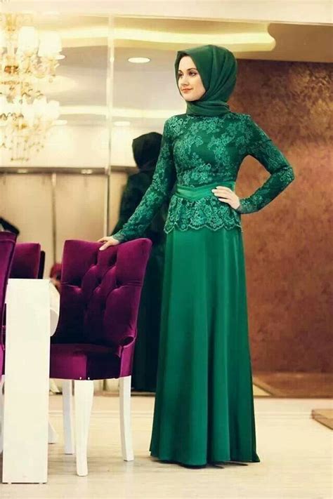 Saat ini desain kebaya beragam, mulai dari modern hingga etnik. Baju Kebaya Modern Muslim Mengikuti Trend Kekinian ...