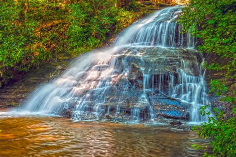 20 Beautiful Waterfalls In South Carolina To Check Out