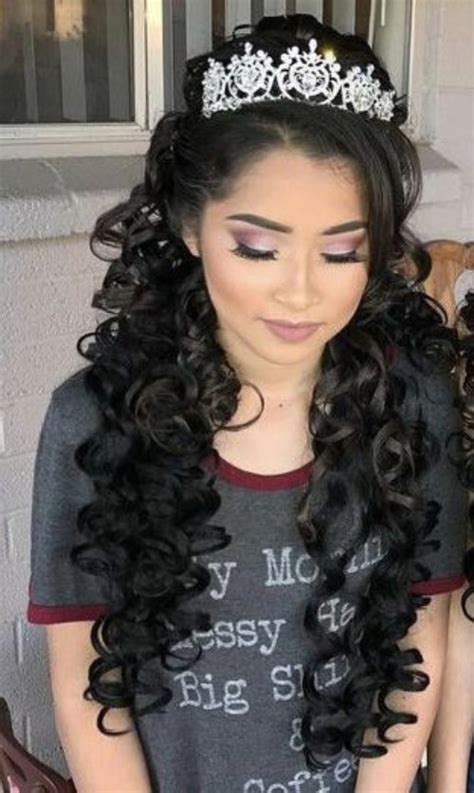 40 Pretty Quinceanera Hairstyles With Crown For Your Special Day New