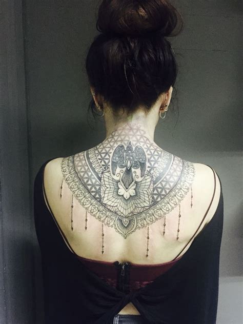 Lace Inspired Backneck Tattoo Back Of Neck Tattoo Neck Tattoos Women Tattoos