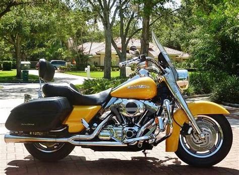 Different color alternatives are available for 2020 and these, aside from the typical vivid black, include: 2005 Road King | Harley davidson motorcycles, Road king ...