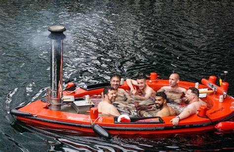 The Ultimate Guide To Seattle Hot Tub Boats Cost Where To Rent And More Seattle Travel