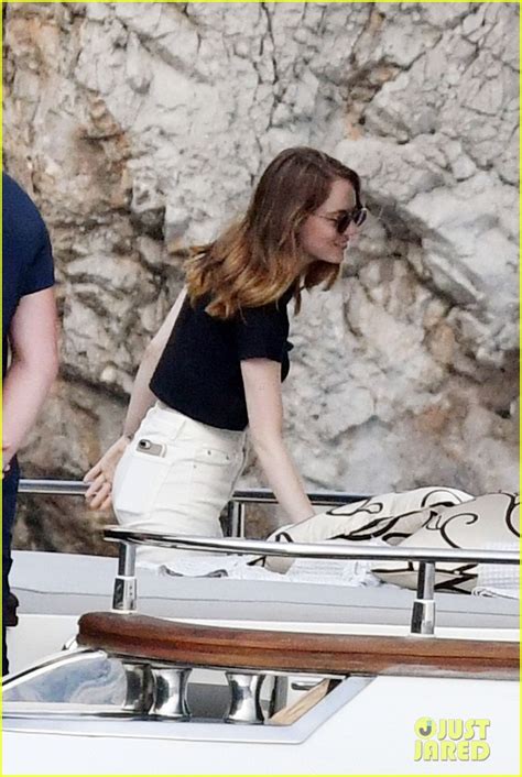 Emma Stone Boyfriend Dave Mccary Enjoy Vacation In Capri Photo
