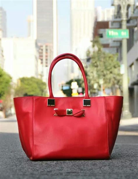 Essence Of Luxury Replica Bags Paul Smith