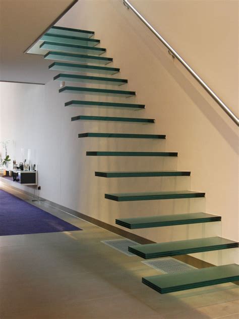 Floating Staircase I Glass Modern Staircase Design I Silver Balustrade