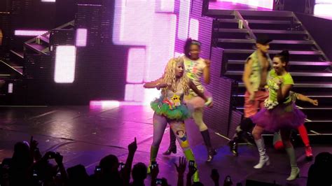 Nicki Minaj Turn Me On Live In Brussels Youtube