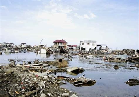 Tragisnya Tsunami Aceh 26 Desember 2004 Pinterpandai