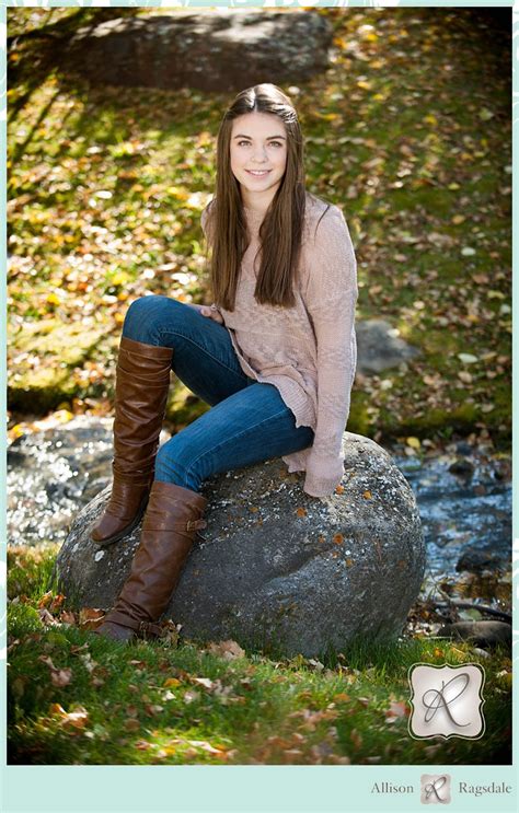 Emmas Fall Color Senior Portraits