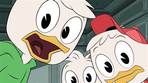 The New Ducktales The Reboot Vs The Original Youtube