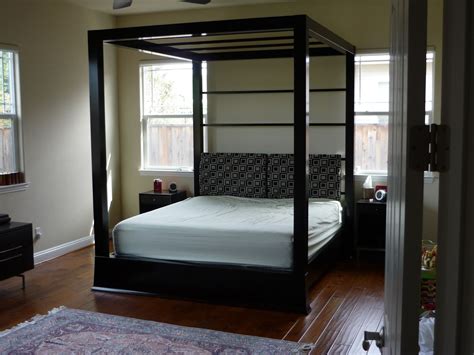 Four poster and canopy beds. Custom Four-Poster Canopy Bed by Aardvark Woodcraft ...