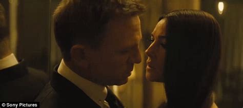 Daniel Craig And Monica Bellucci In James Bond Film Spectre Trailer
