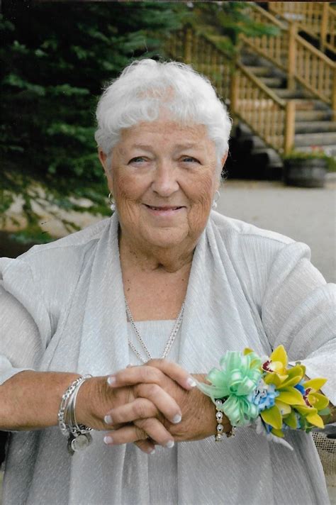 Obituary Of Mary Lou Fahrenkopf W J Lyons Jr Funeral Home Re