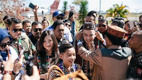 Sama seperti kedua anak ruben lainnya, betrand juga dimanjakan oleh ruben. Usai Lalui Upacara Adat, Betrand Sah Jadi Anak Angkat ...