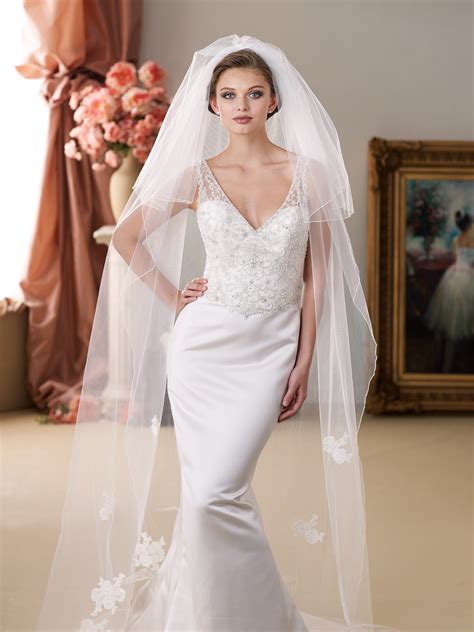 Eb9773 C Maritzas Bridal Veils Inc
