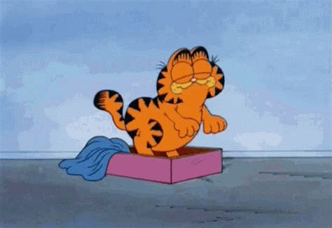 Garfield Dance Gif Garfield Dance Moves Discover And Share Gifs My
