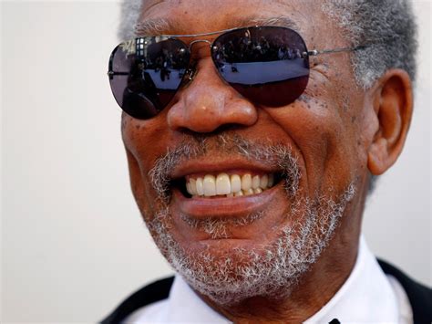 Morgan Freeman To Be Honored At Golden Globes Cbs News