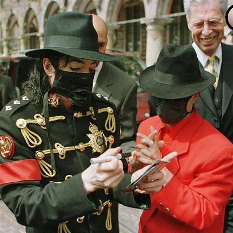 May 29 1997 Michael Visits Bremen Germany Where He Officially Met