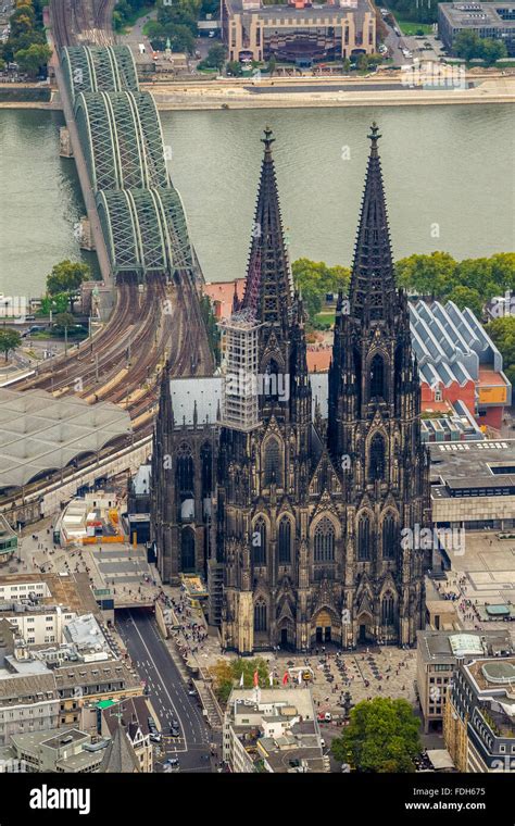 Vue Aérienne La Cathédrale De Cologne La Place De La Cathédrale