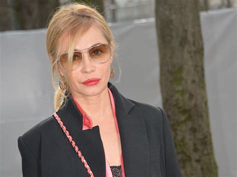 Emmanuelle béart is a french film actress, who has appeared in over 50 film and television productions since 1972. Emmanuelle Béart : du naturel à la chirurgie esthétique ...
