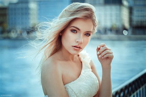 Women Model Lods Franck Blonde Blue Eyes Face Anna Maradan Women