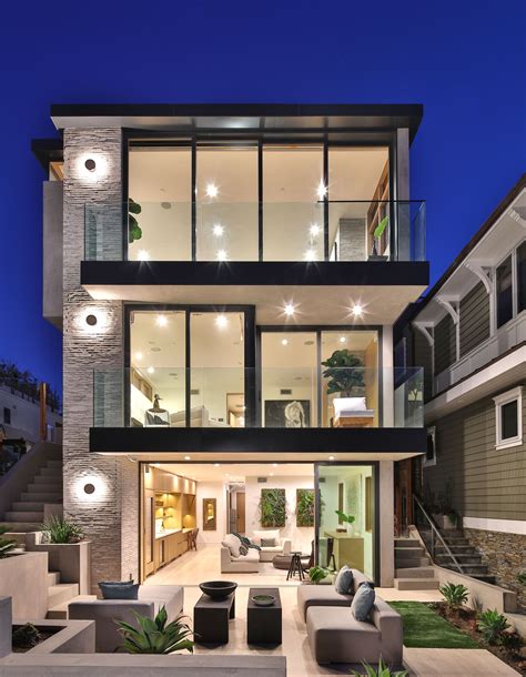 Luxury Modern Mansion Exterior Design