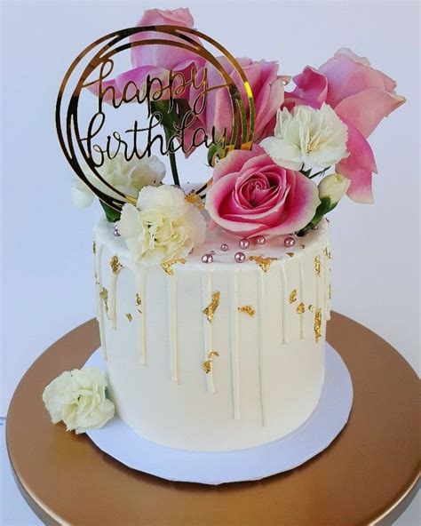 Birthday Cake Made With Fresh Flowers America Grimm