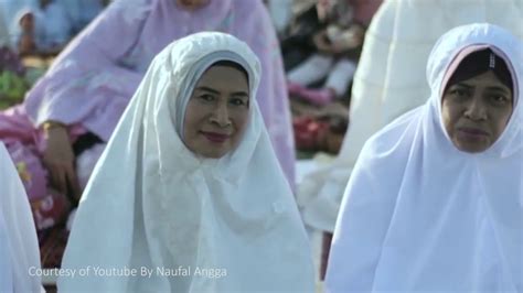 This page provides all possible translations of the word tangan in the english language. Buah tangan dalam kenang by Laper Production - YouTube