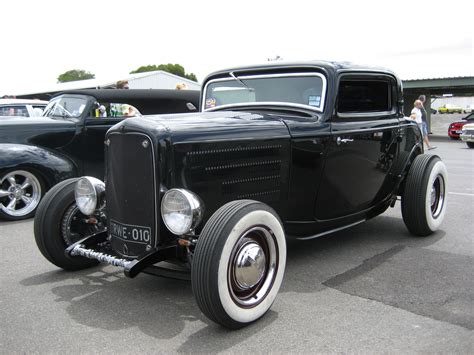 File1932 Ford 3 Window Coupe Hot Rod 4 Wikimedia Commons