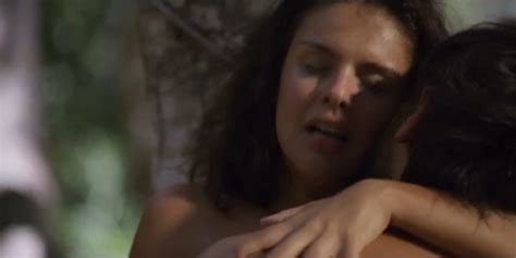 Paloma Baeza  nackt