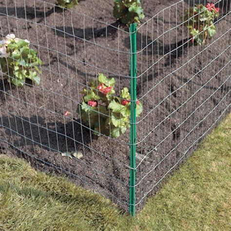 The recipe for wooden fences gives you three fences whereas the recipe for nether brick fences gives you six. 15 Simple DIY Garden Fence Ideas You Can Build Right Now